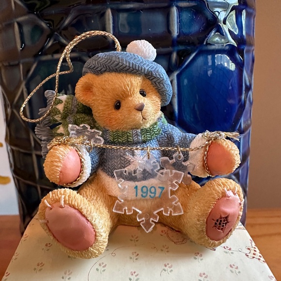 Cherished Teddies 1997 Bear with Dangling Snowflakes ornament - Picture 1 of 5